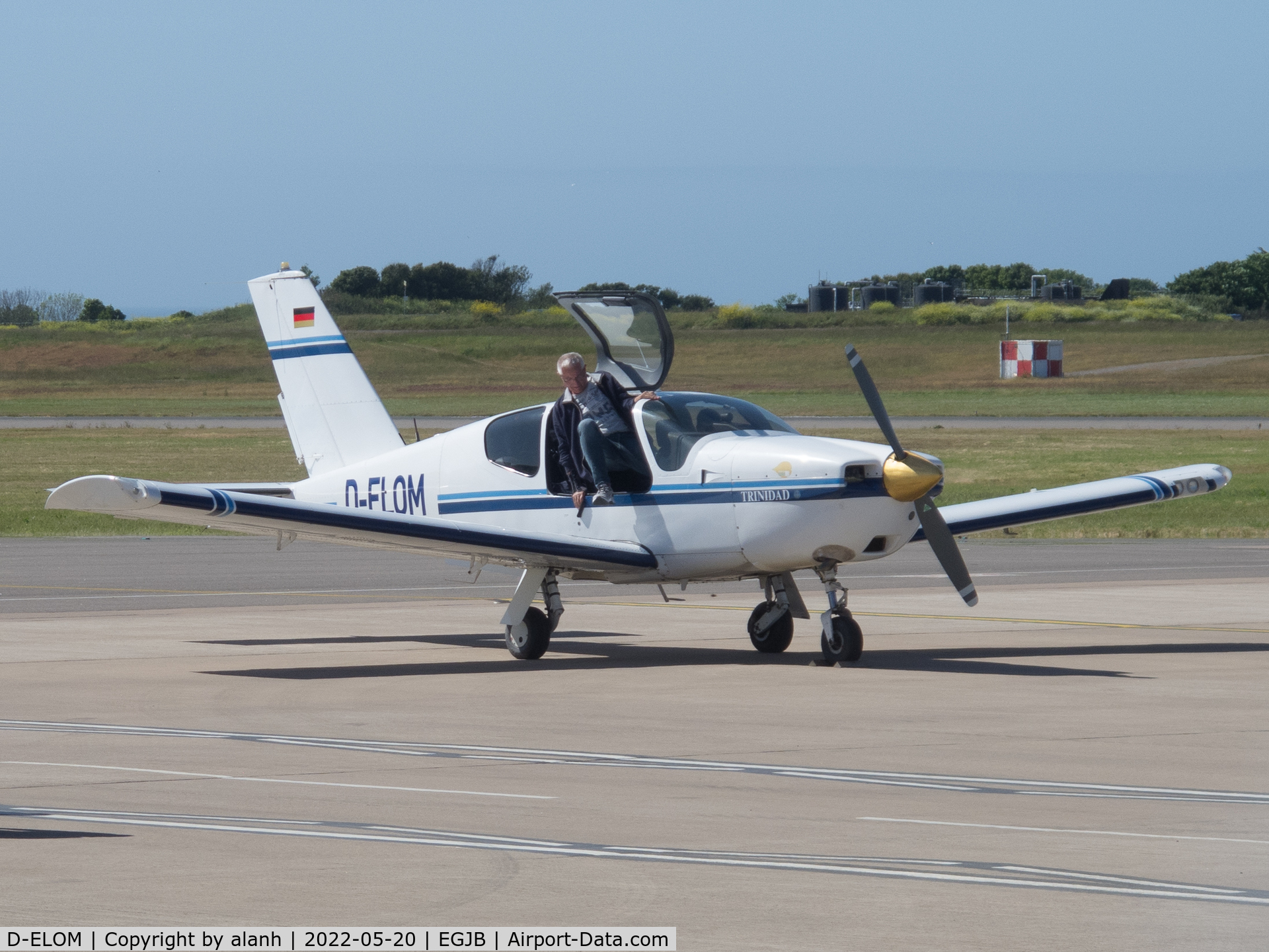 D-ELOM, 1989 Socata TB-20 Trinidad C/N 873, Arrived in Guernsey on tour after a flight from Jersey