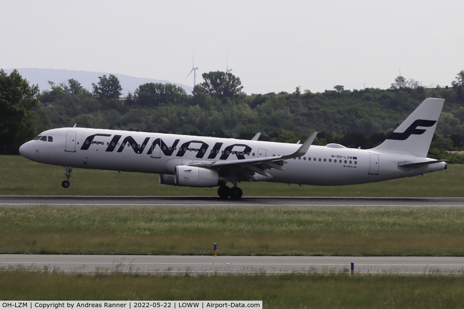 OH-LZM, 2017 Airbus A321-231 C/N 7552, Finnair A321