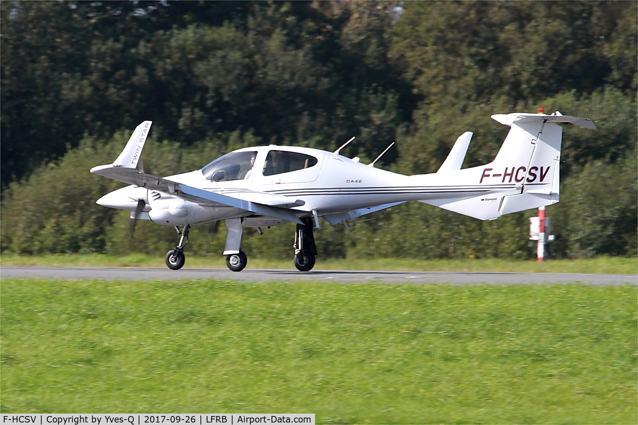 F-HCSV, 2008 Diamond DA-42 Twin Star C/N 42.371, Diamond DA-42 Twin Star, Landing rwy 25L, Brest-Bretagne airport (LFRB-BES)