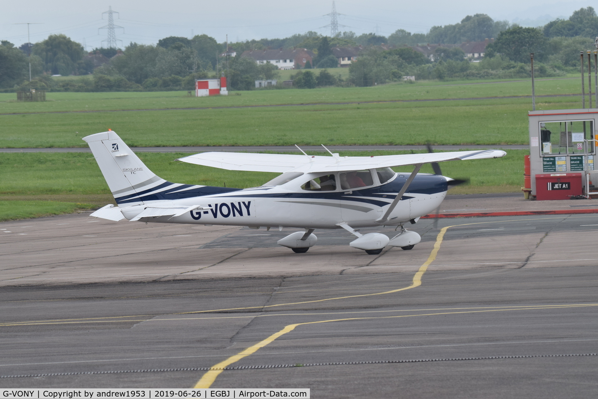 G-VONY, 2006 Cessna T182T Turbo Skylane C/N T18208662, G-VONY at Gloucestershire Airport.