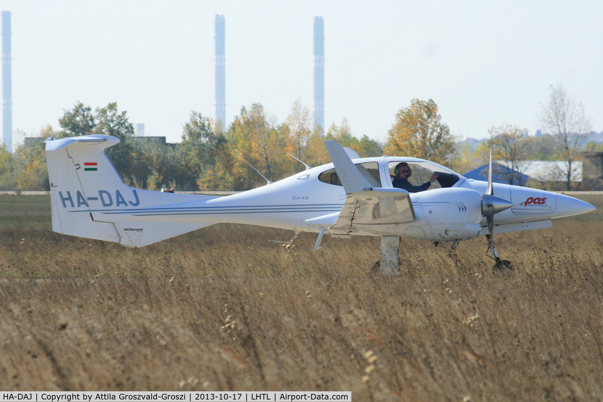 HA-DAJ, 2006 Diamond DA-42 Twin Star C/N 42.139, LHTL - Tököl Airport, Hungary