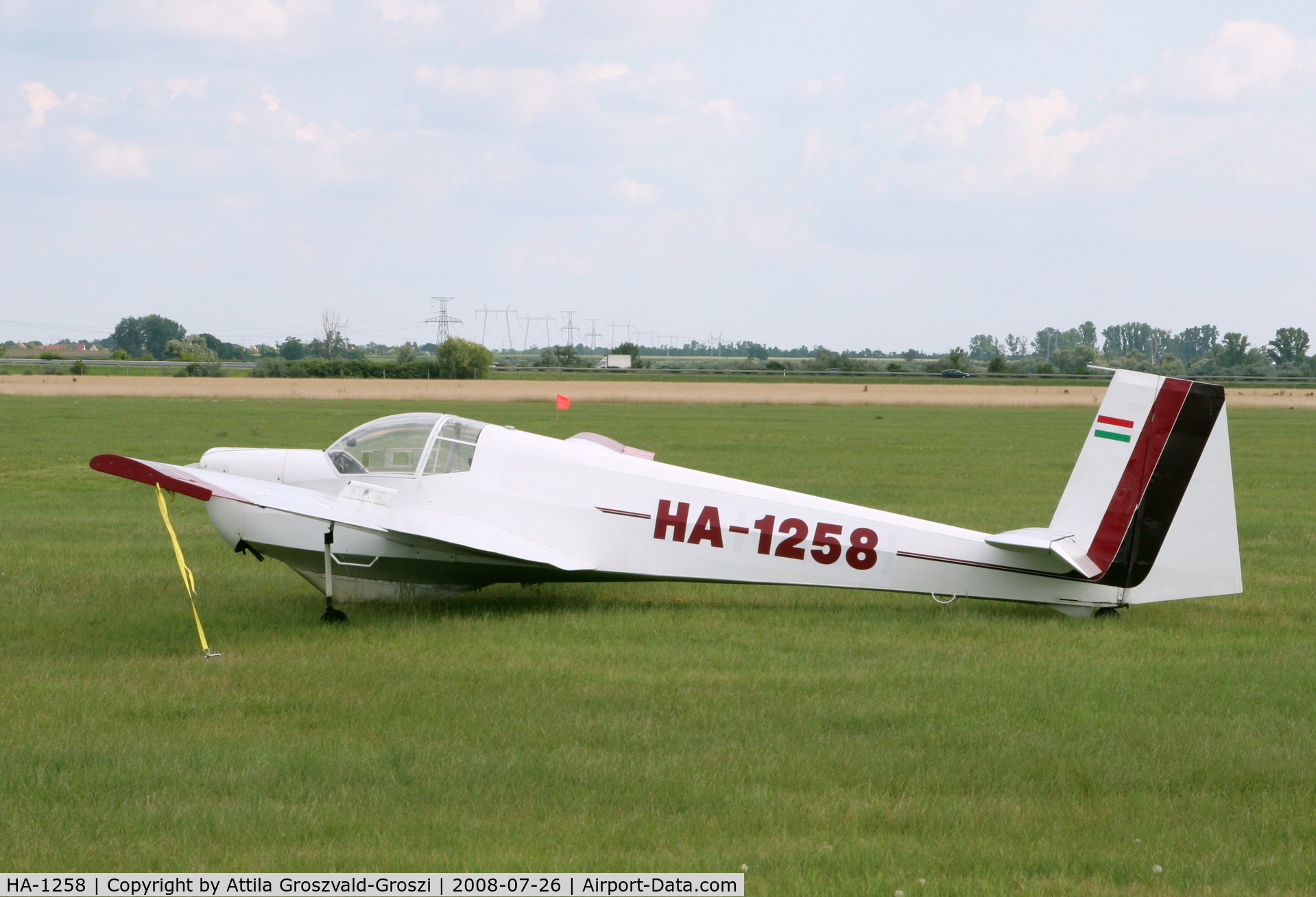 HA-1258, Scheibe SF-25B Falke C/N 46131, Balatonfökajár Airport, Hungary