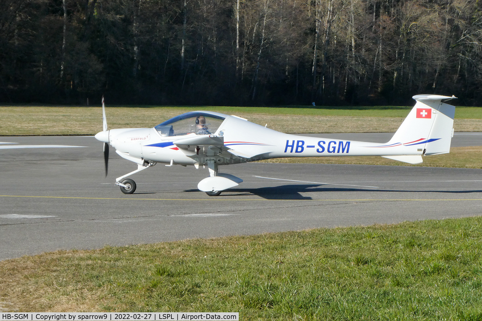 HB-SGM, 1996 HOAC DV-20 Katana C/N 20149, At Langenthal-Bleienbach