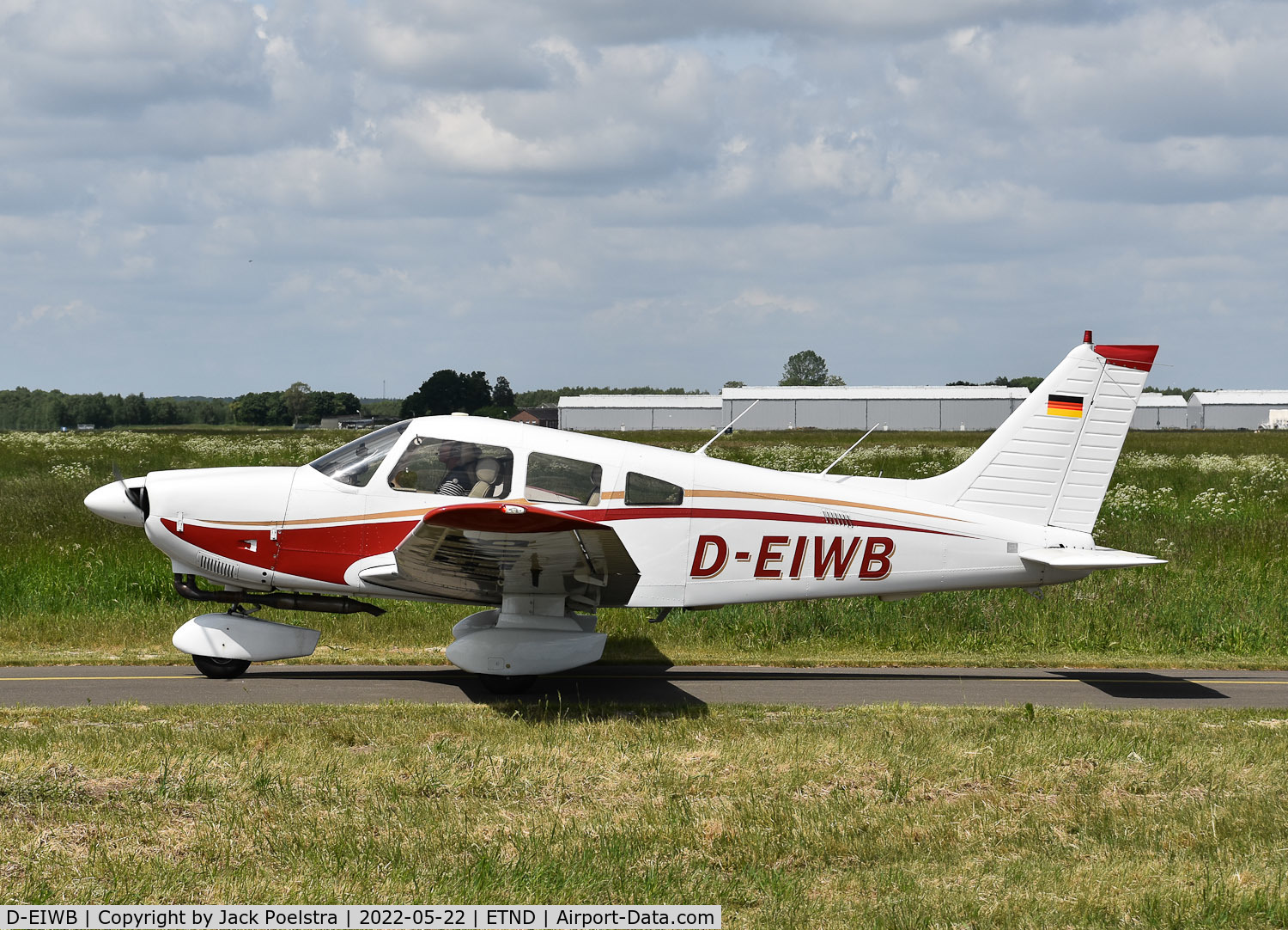 D-EIWB, Piper PA-28-181-Archer II C/N 2890119, At Diepholz airport