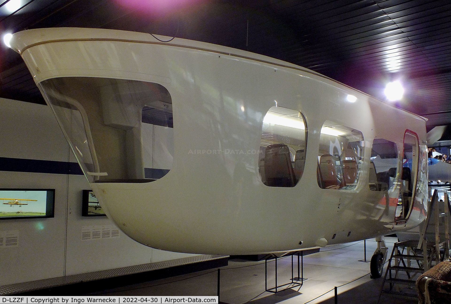 D-LZZF, 1998 Zeppelin NT07 C/N 3, Gondola of Zeppelin NT07, used from 2003 to 2014 and replaced after more than 12000 flight hours, at the Verkehrshaus der Schweiz, Luzern (Lucerne)