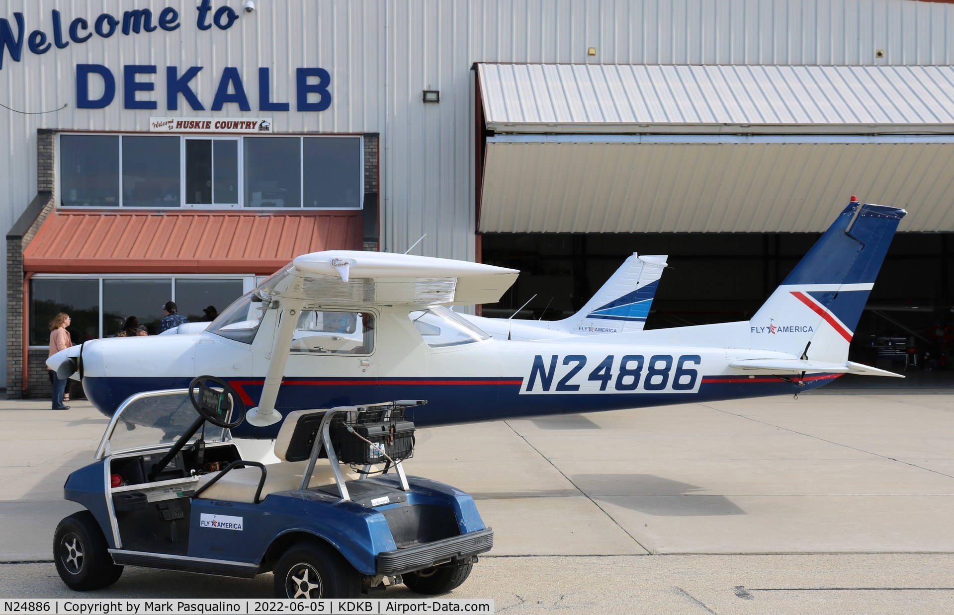 N24886, 1977 Cessna 152 C/N 15280432, Cessna 152