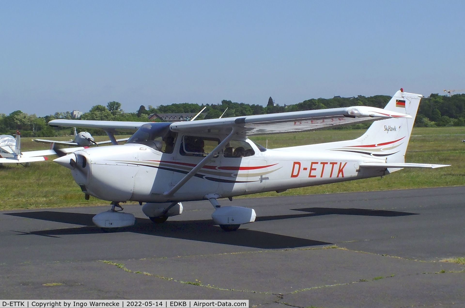 D-ETTK, Cessna 172R Skyhawk C/N 17281219, Cessna 172R at Bonn-Hangelar airfield '2205-06