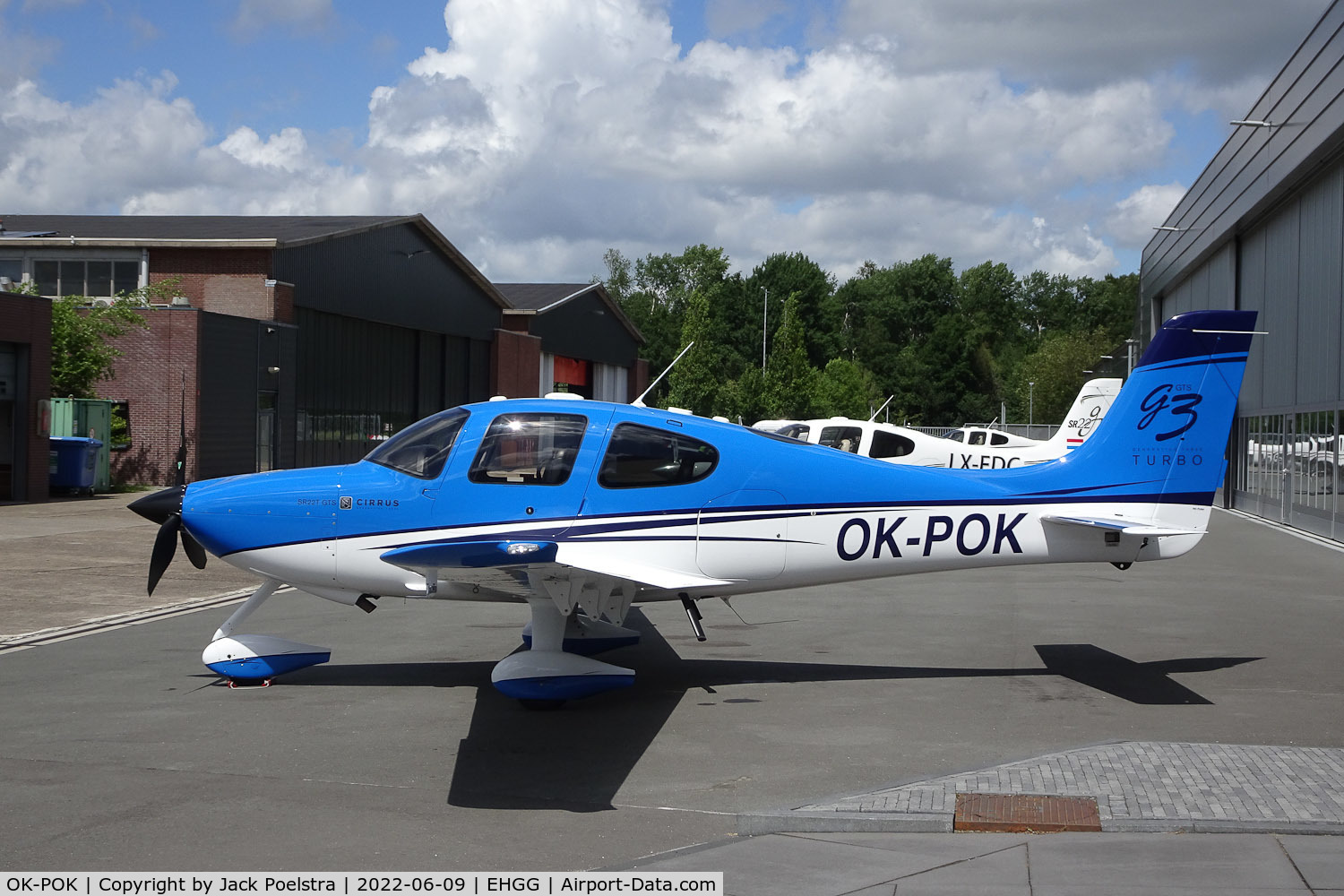 OK-POK, Cirrus SR22 G3 GTSX Turbo C/N 2736, At Groningen airport