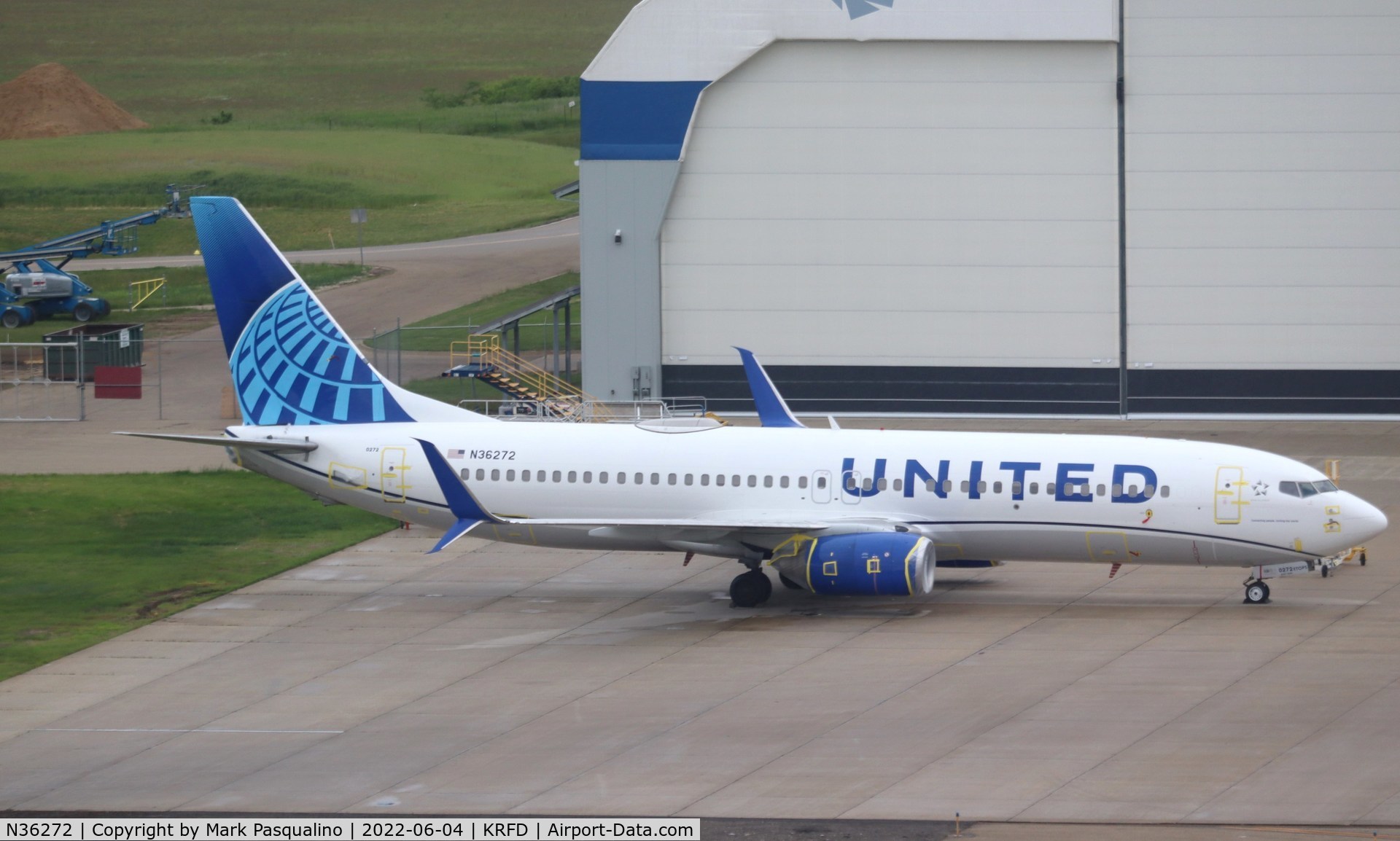 N36272, 2001 Boeing 737-824 C/N 31590, Boeing 737-824