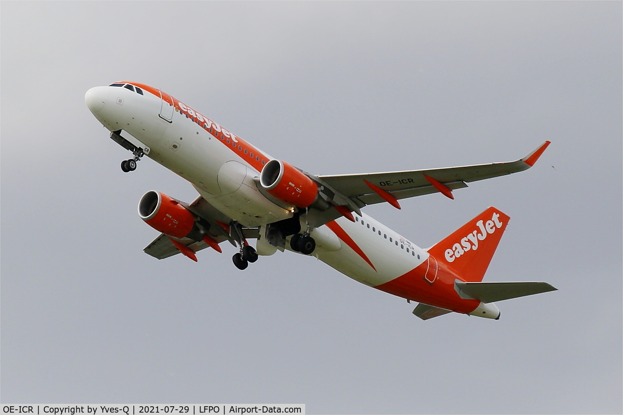 OE-ICR, 2015 Airbus A320-214 C/N 6885, Airbus A320-214, Take off rwy 24, Paris-Orly airport (LFPO-ORY)