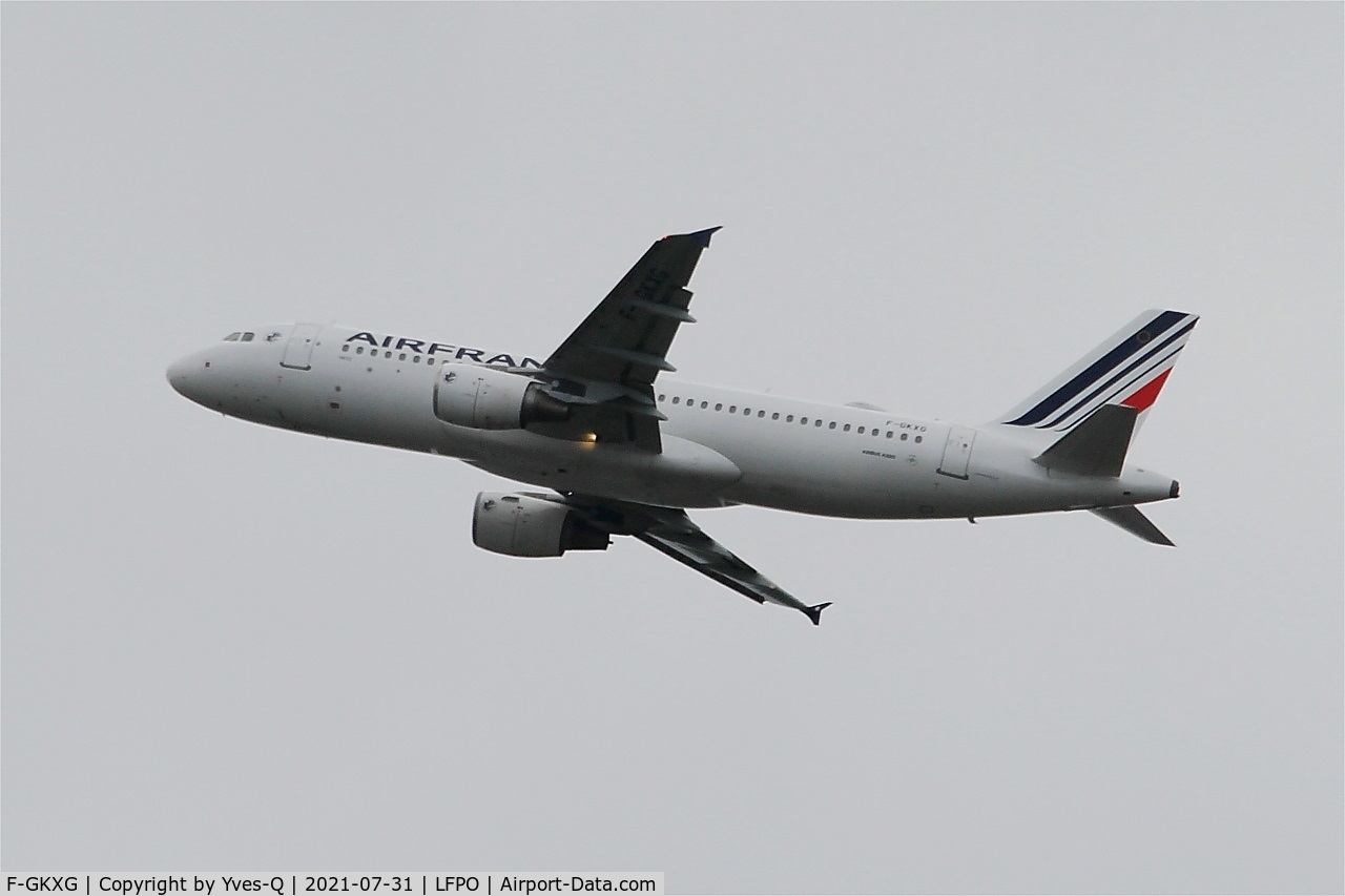 F-GKXG, 2002 Airbus A320-214 C/N 1894, Airbus A320-214, Climbing from rwy 08L, Roissy Charles De Gaulle airport (LFPG-CDG)