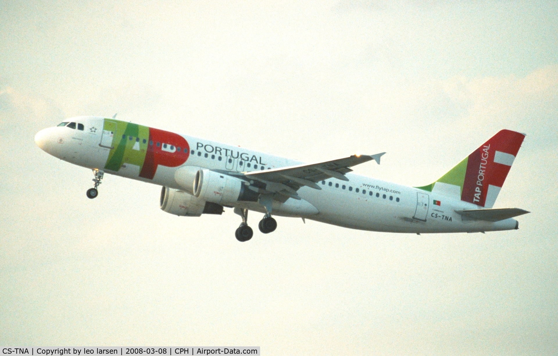 CS-TNA, 1991 Airbus A320-211 C/N 185, Copenhagen 8.3.2008