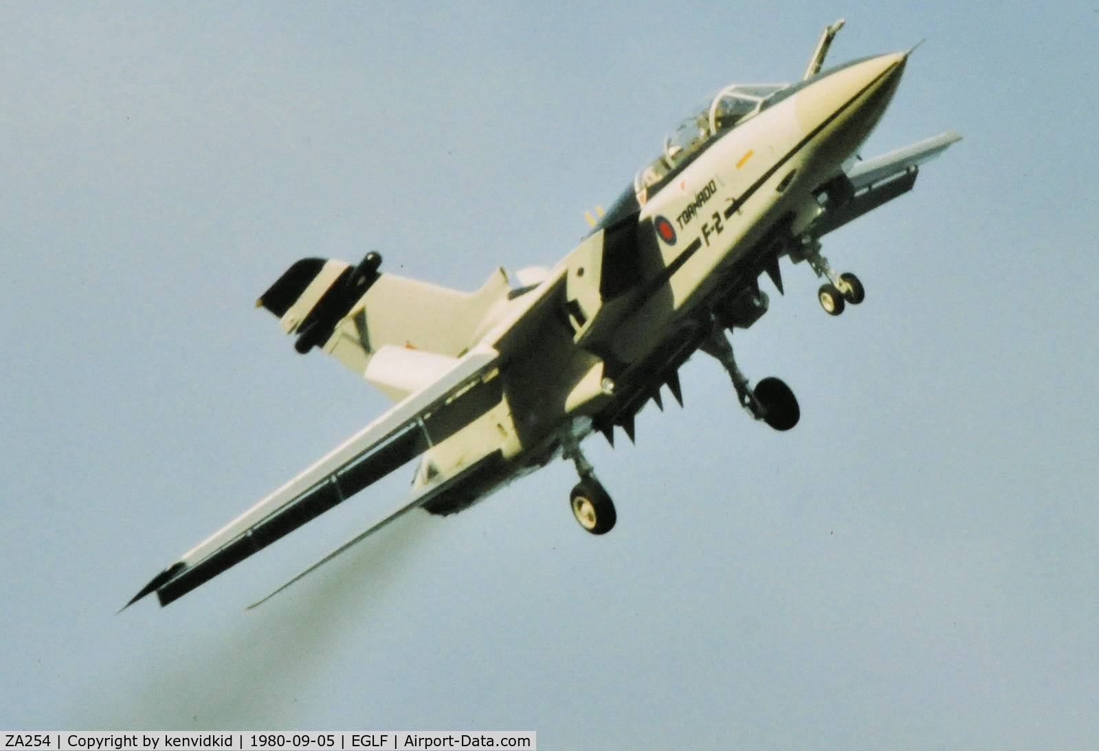 ZA254, 1979 Panavia Tornado F.2 C/N A01/003/AA001, At Farnborough International 1980.