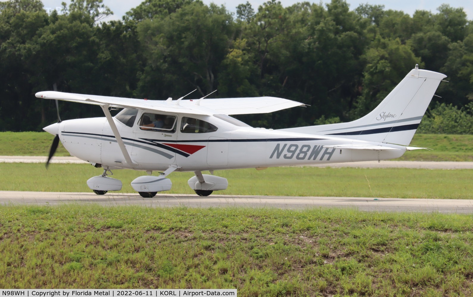 N98WH, 1998 Cessna 182S Skylane C/N 18280122, ORL 2022