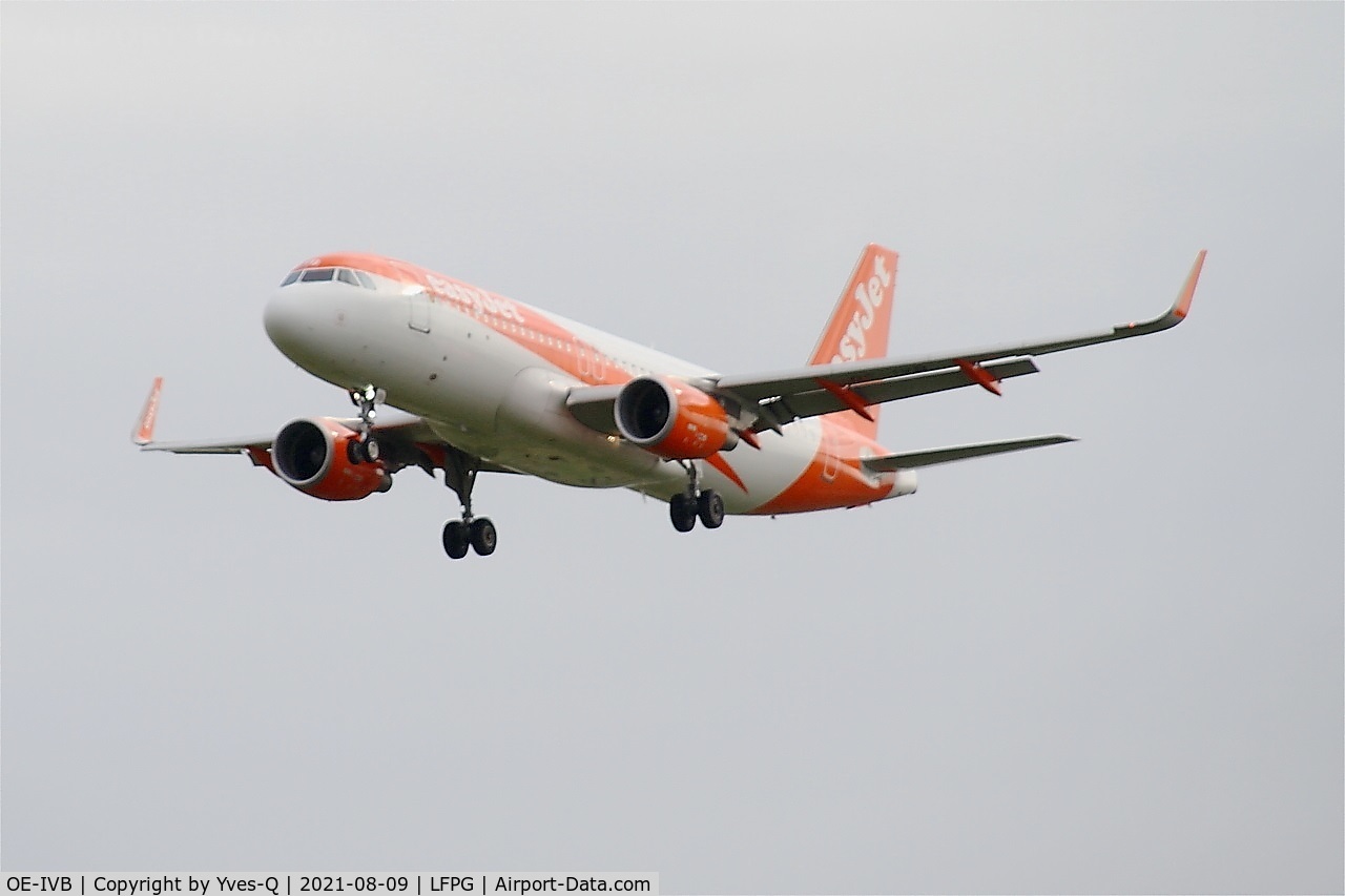 OE-IVB, 2016 Airbus A320-214 C/N 7093, Airbus A320-214, Short approach rwy 26L, Roissy Charles De Gaulle airport (LFPG-CDG)