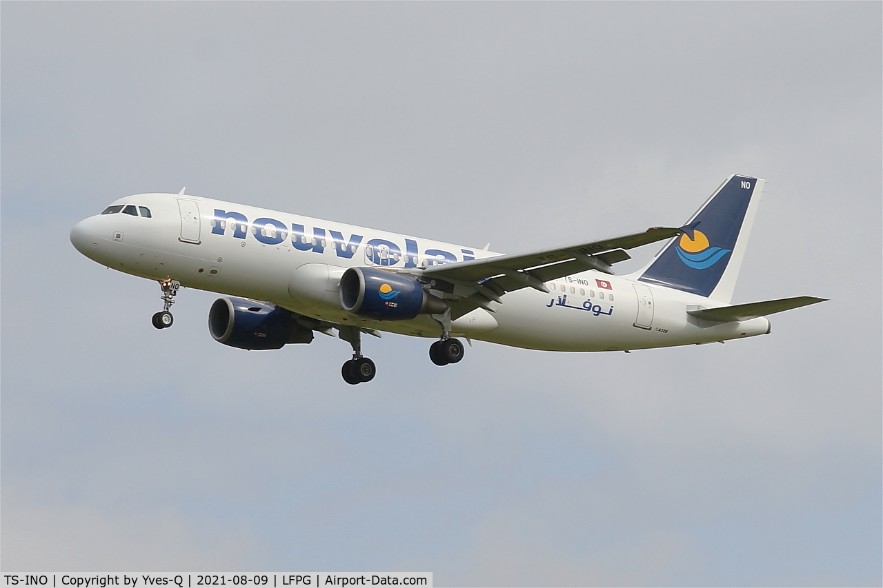 TS-INO, 2008 Airbus A320-214 C/N 3480, Airbus A320-214, Short approach rwy 26L, Roissy Charles De Gaulle airport (LFPG-CDG)