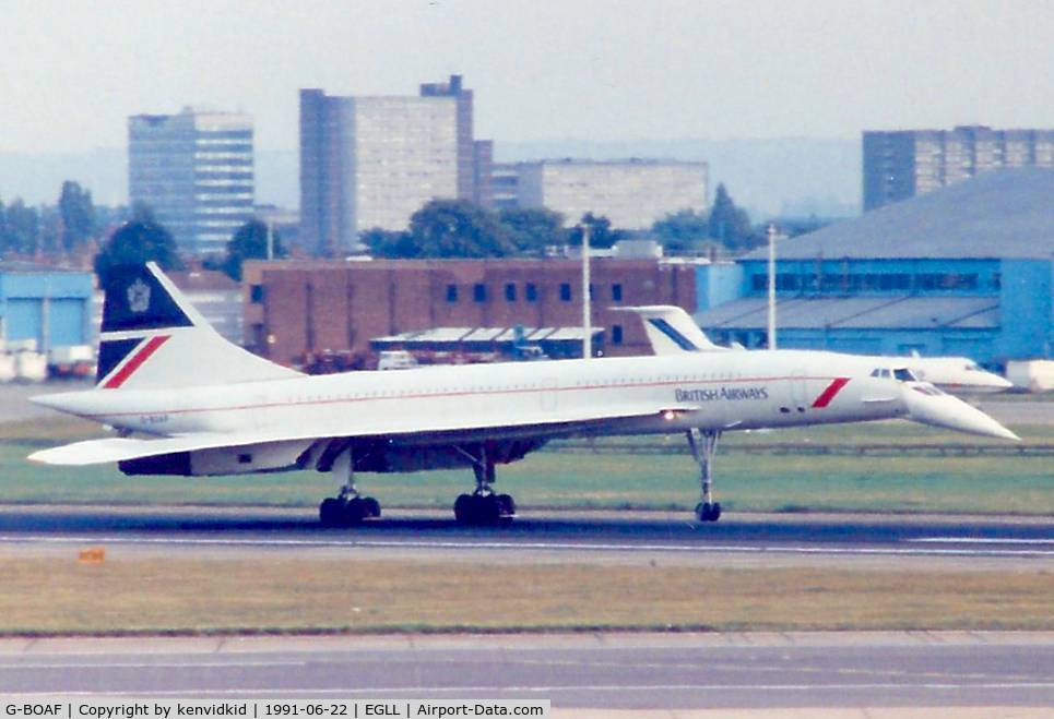 G-BOAF, 1979 Aerospatiale-BAC Concorde 1-102 C/N 100-016, At London Heathrow, circa 1991.