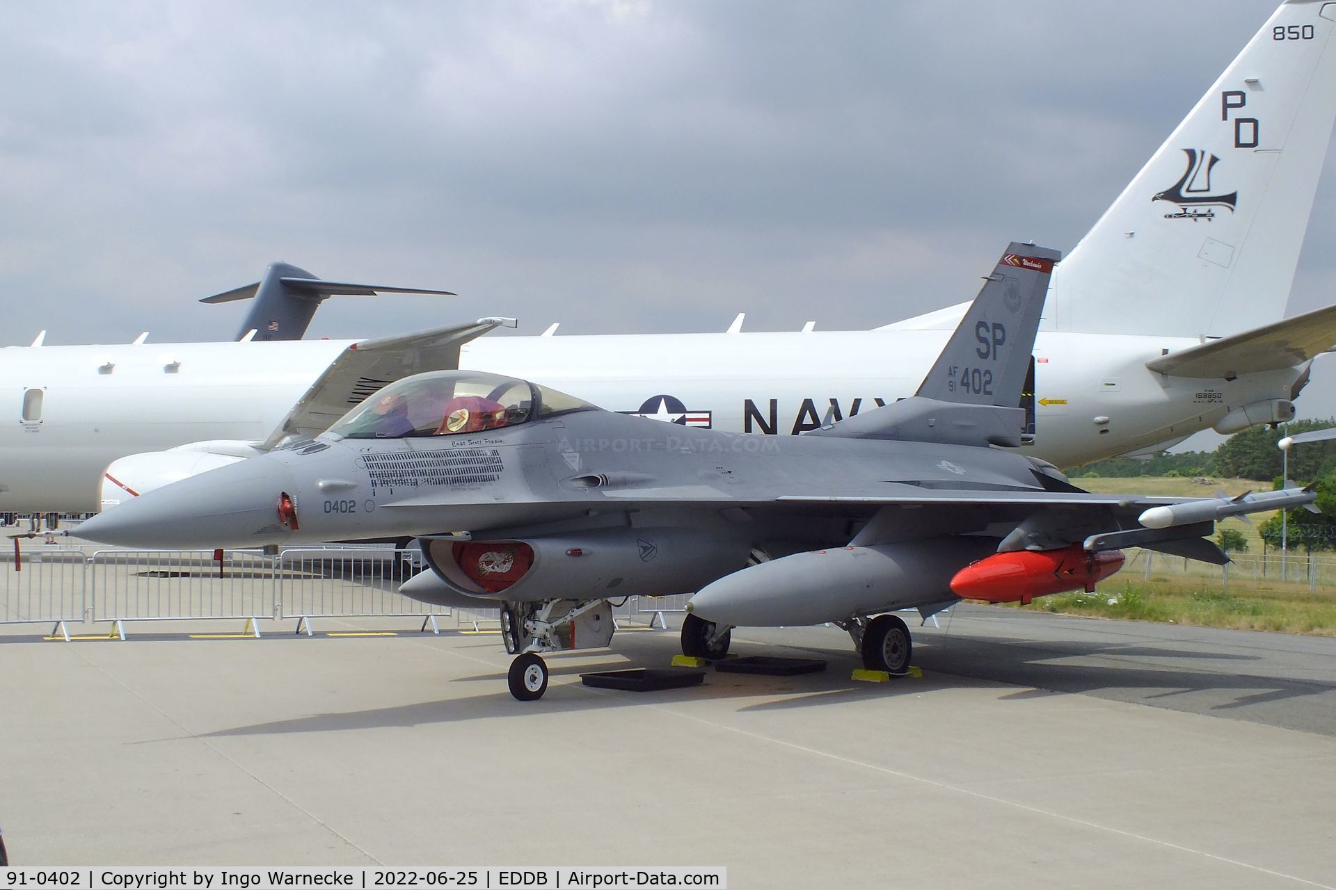 91-0402, General Dynamics F-16CM Fighting Falcon C/N CC-100, General Dynamics F-16CM Fighting Falcon of the USAF at ILA 2022, Berlin