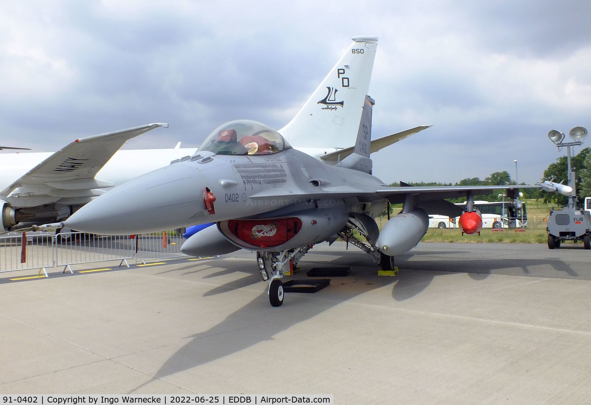 91-0402, General Dynamics F-16CM Fighting Falcon C/N CC-100, General Dynamics F-16CM Fighting Falcon of the USAF at ILA 2022, Berlin