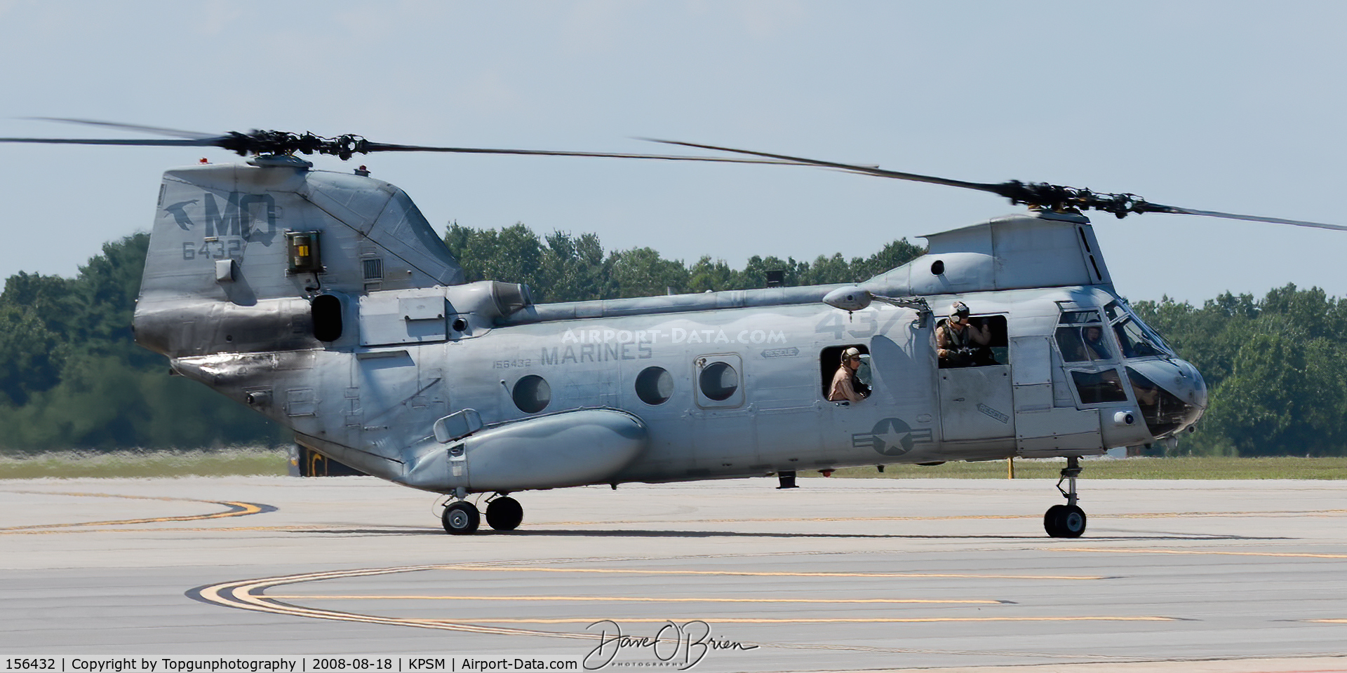 156432, Boeing Vertol CH-46E SeaKnight C/N 2502, CH-46 Static arrival