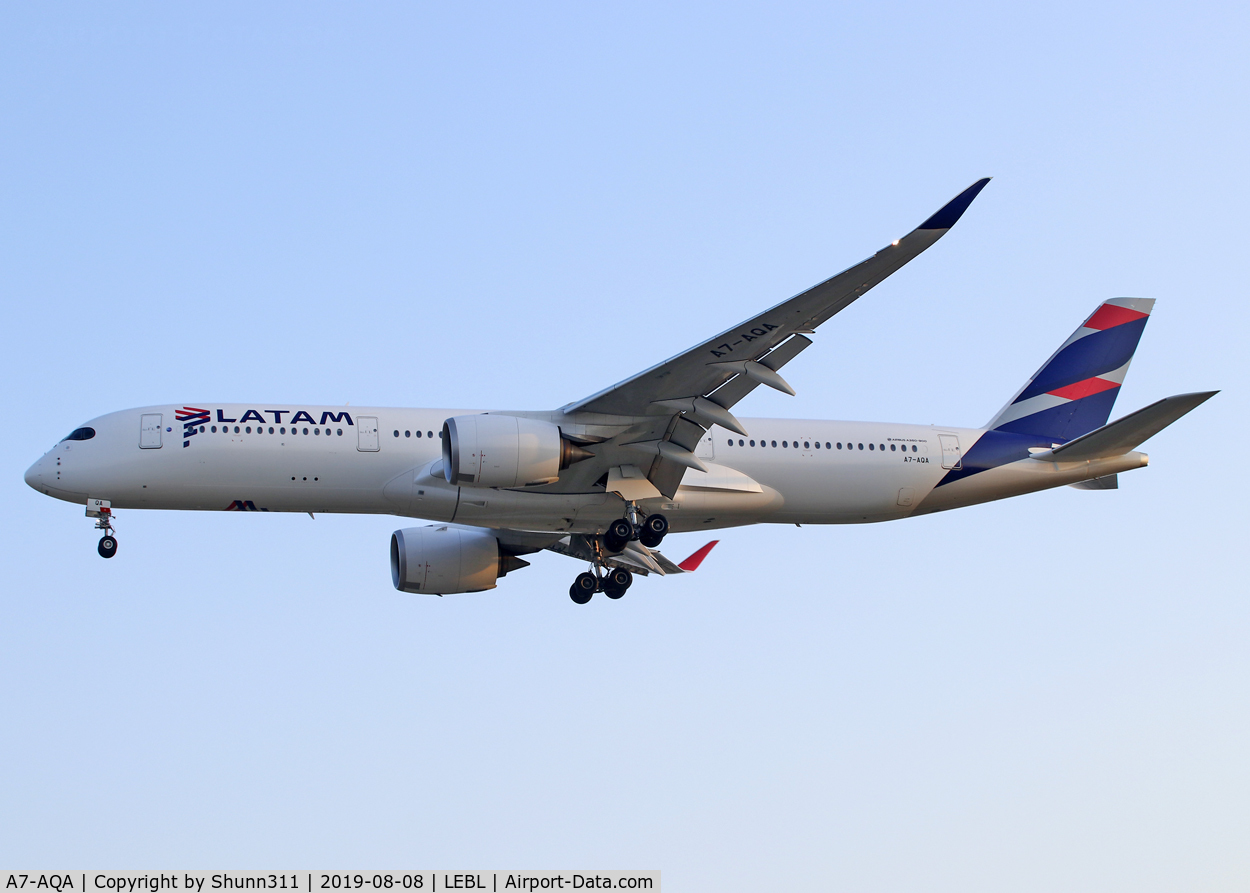 A7-AQA, 2019 Airbus A350-941 C/N 265, Landing rwy 25R in LATAM c/s and titles. Qatar Airways lease...