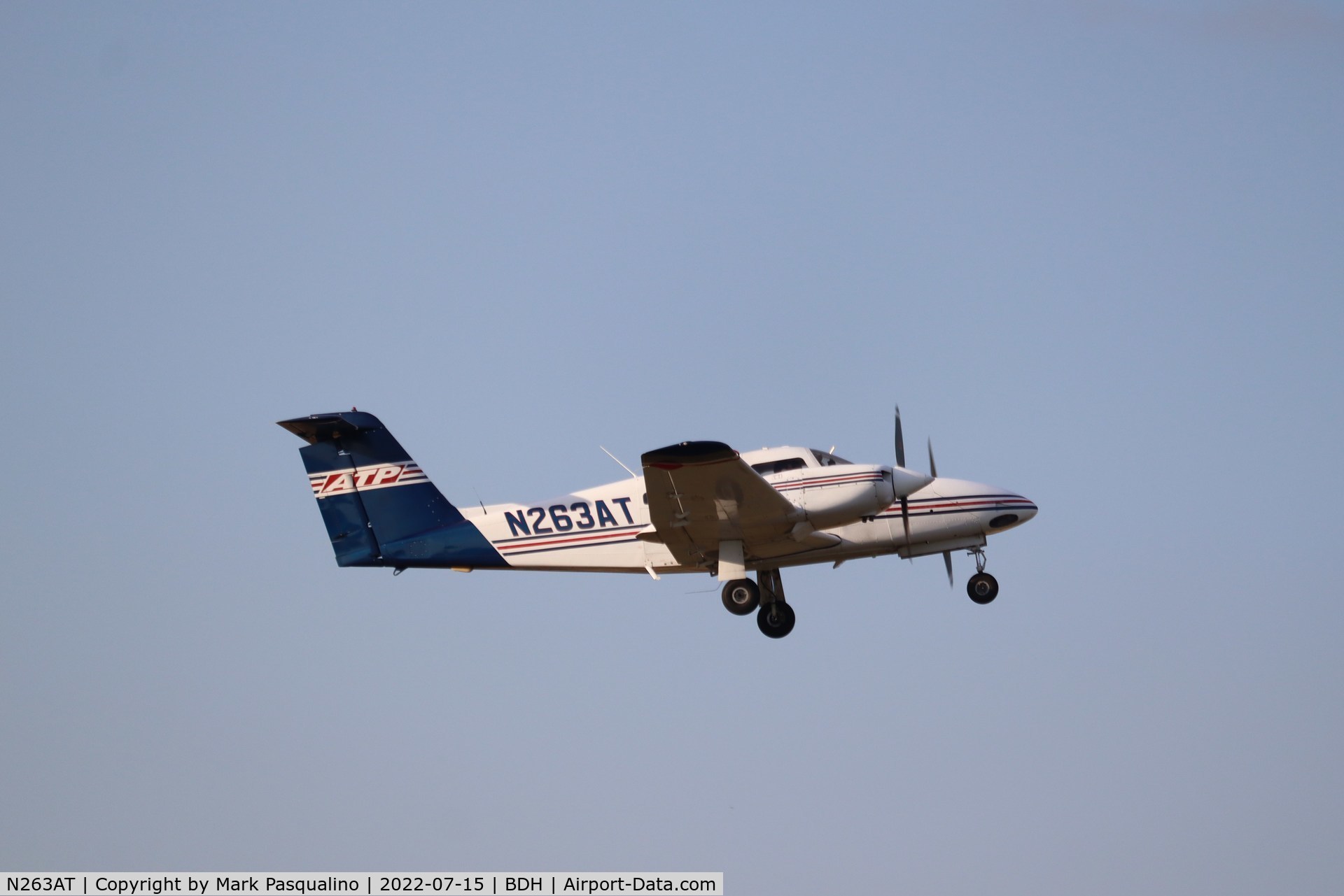N263AT, 2001 Piper PA-44-180 Seminole C/N 4496087, Piper PA-44-180