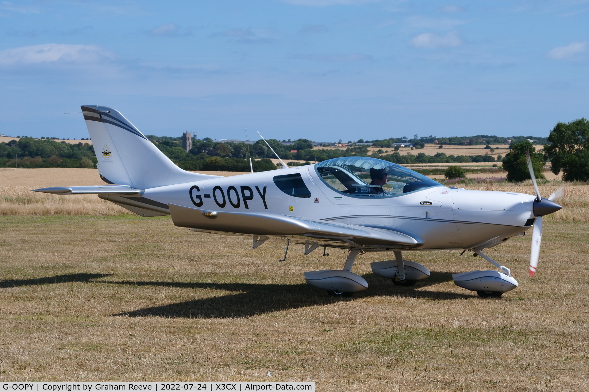 G-OOPY, 2015 Czech Sport PS-28 Cruiser C/N C0519, Just landed at Northrepps.