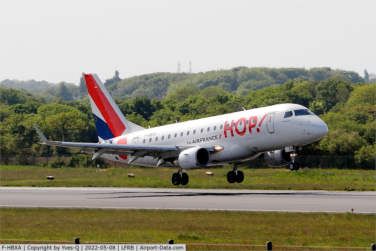 F-HBXA, 2008 Embraer 170LR (ERJ-170-100LR) C/N 17000237, Embraer 170LR, Landing rwy 07R, Brest-Bretagne Airport (LFRB-BES)