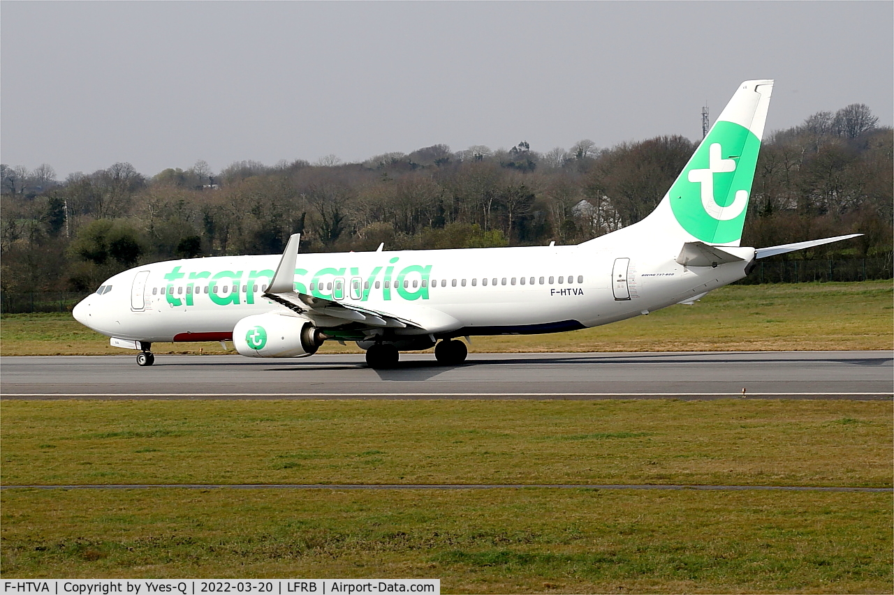 F-HTVA, 2015 Boeing 737-8K2 C/N 62158, Boeing 737-8K2, Taxiing rwy 07R, Brest-Bretagne airport (LFRB-BES)