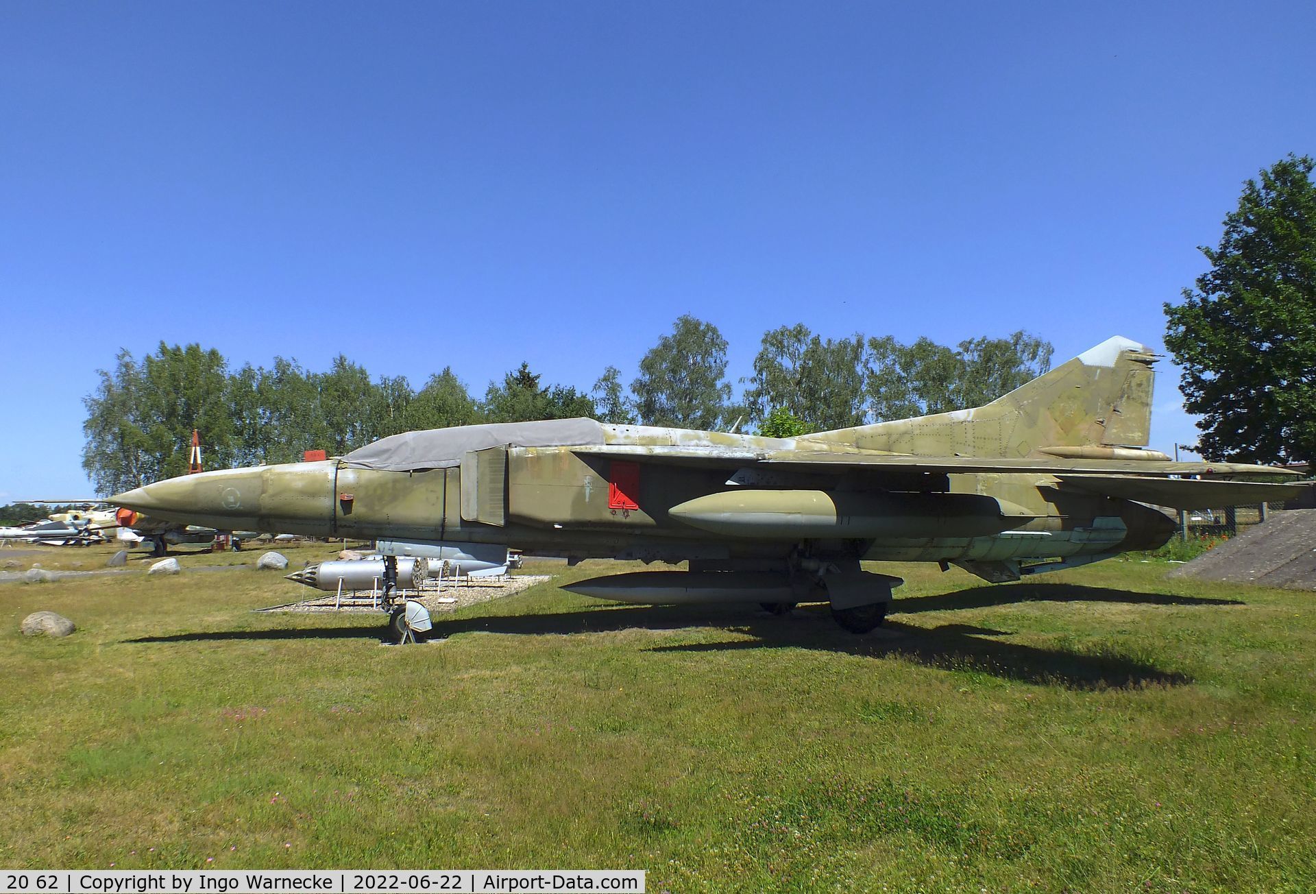 20 62, Mikoyan-Gurevich MiG-23UB C/N A1037901, Mikoyan i Gurevich MiG-23UB FLOGGER-C at the Flugplatzmuseum Cottbus (Cottbus airfield museum)
