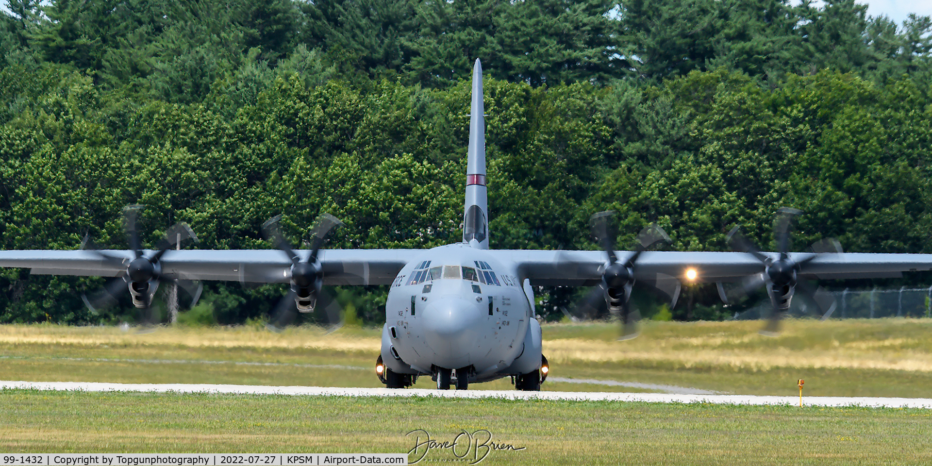 99-1432, 1999 Lockheed Martin C-130J-30 Super Hercules C/N 382-5518, RHODY32 taking the active RW16