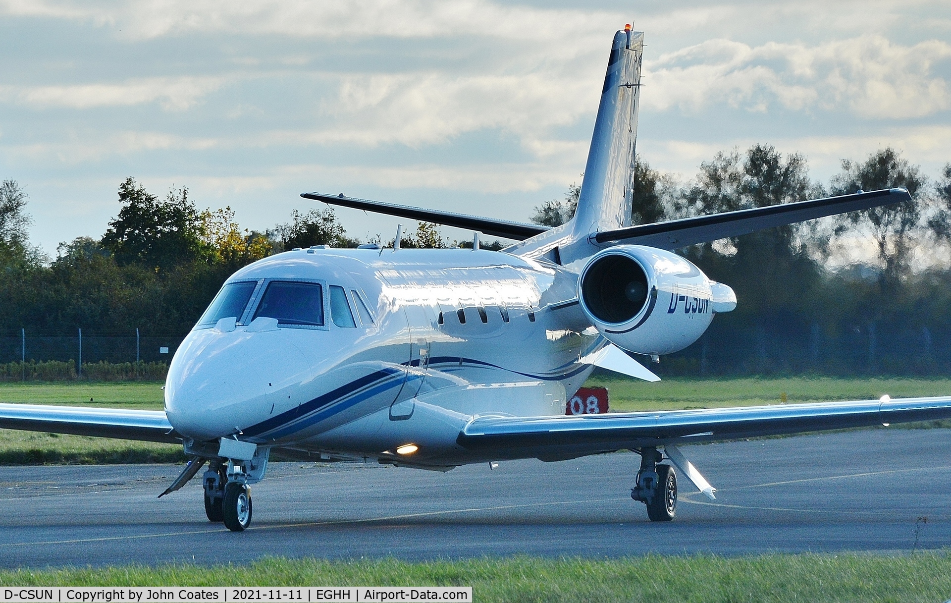 D-CSUN, 2012 Cessna 560 Citation XLS+ C/N 560-6102, Taxiing on arrival