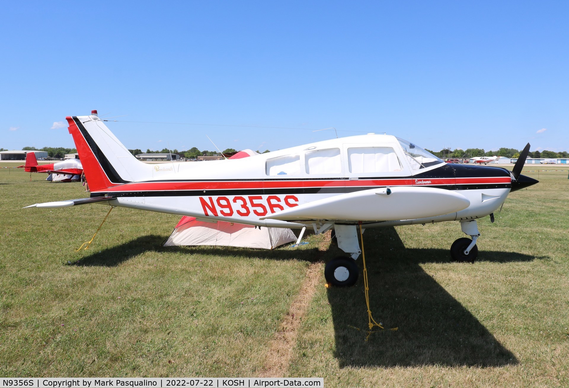 N9356S, 1975 Beech C23 Sundowner 180 C/N M-1657, Beech C23