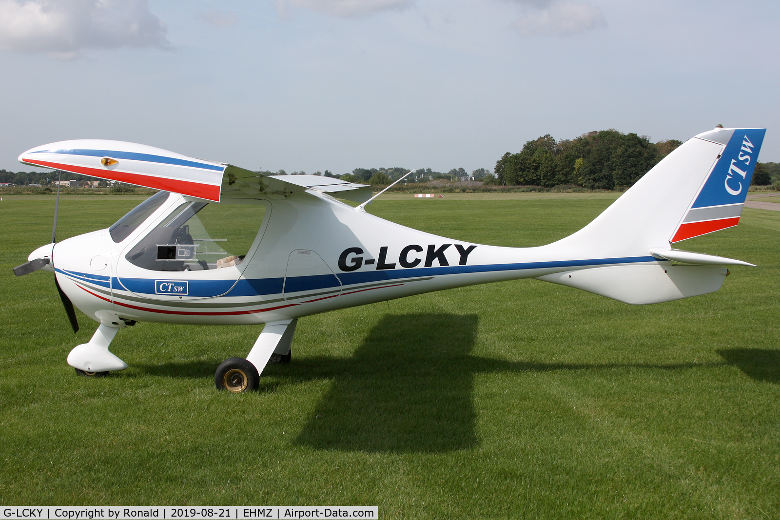 G-LCKY, 2007 Flight Design CTSW C/N 8274, at ehmz