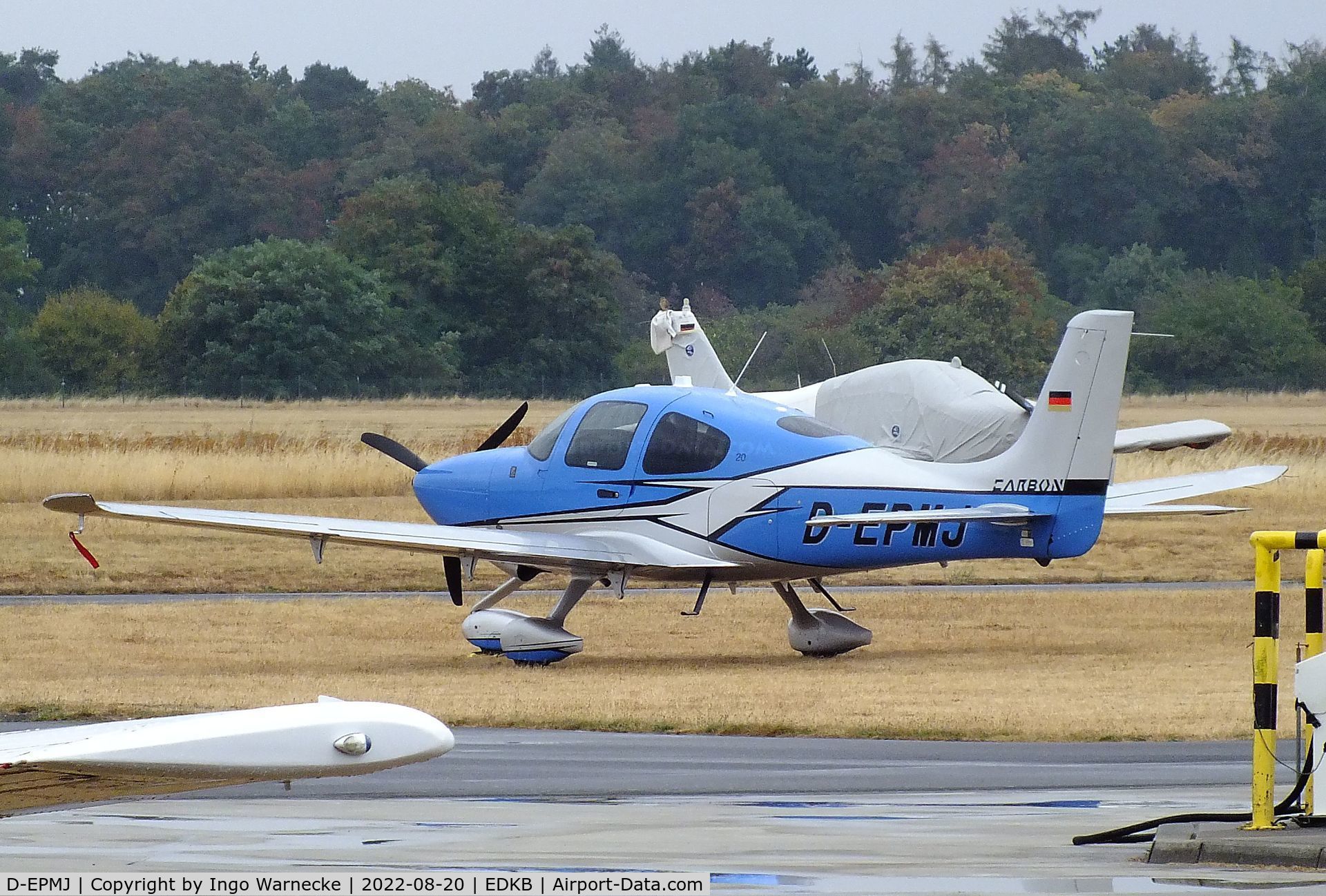D-EPMJ, 2018 Cirrus SR20 C/N 2455, Cirrus SR20 at Bonn-Hangelar airfield during the Grumman Fly-in 2022