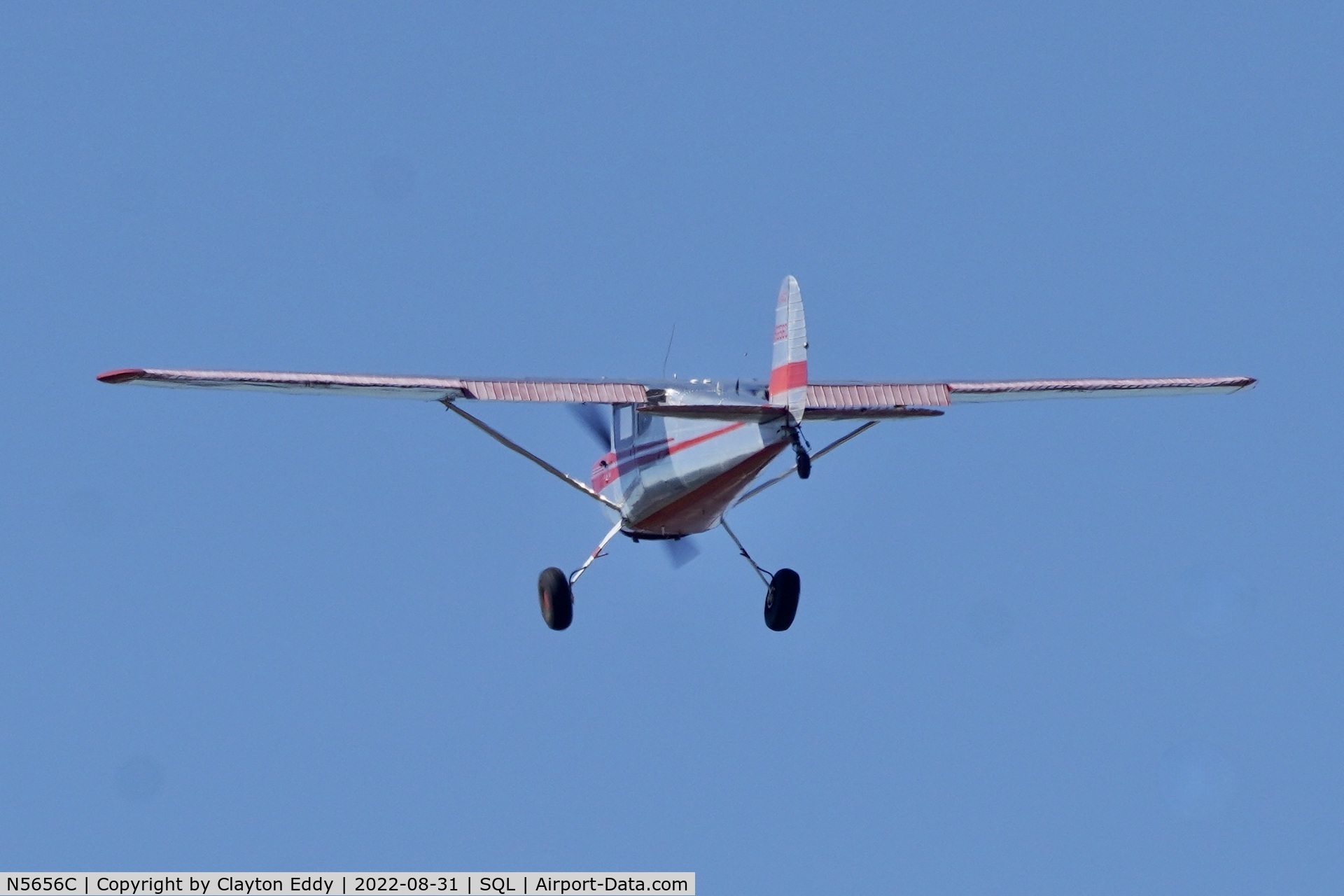 N5656C, 1950 Cessna 140A C/N 15612, San Carlos Airport in California 2022.