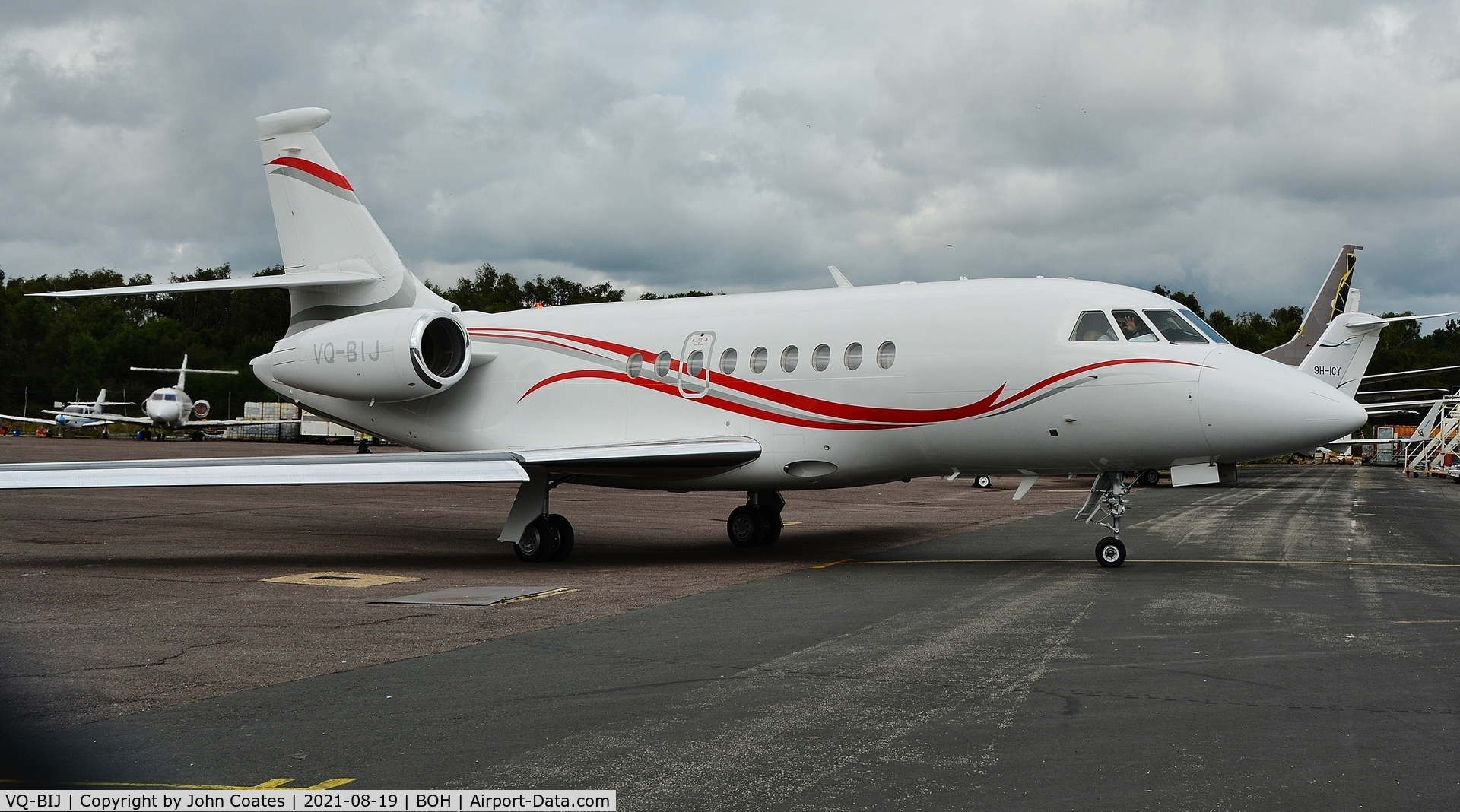 VQ-BIJ, 2010 Dassault Falcon 2000LX C/N 214, Taxiing to depart