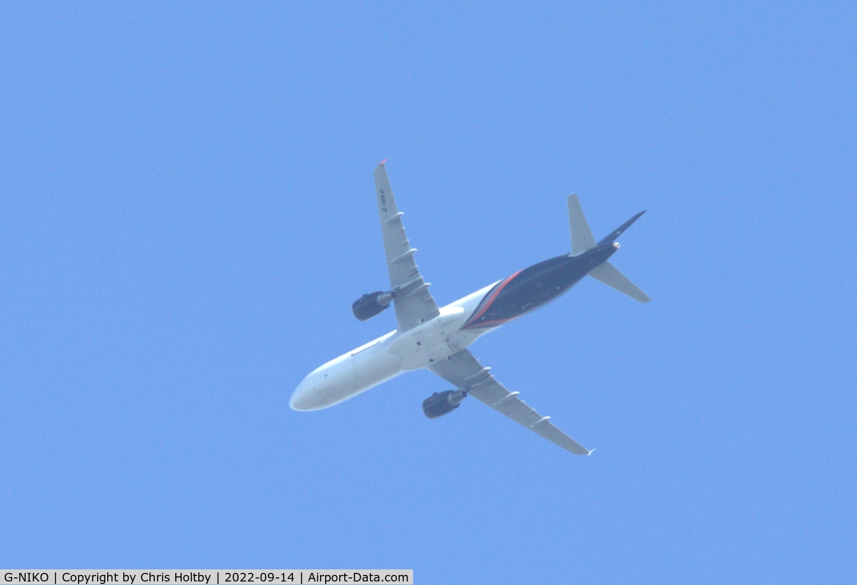 G-NIKO, 2000 Airbus A321-211 C/N 1250, Over Potters Bar, Herts owned by Titan Airways at Stansted, Essex