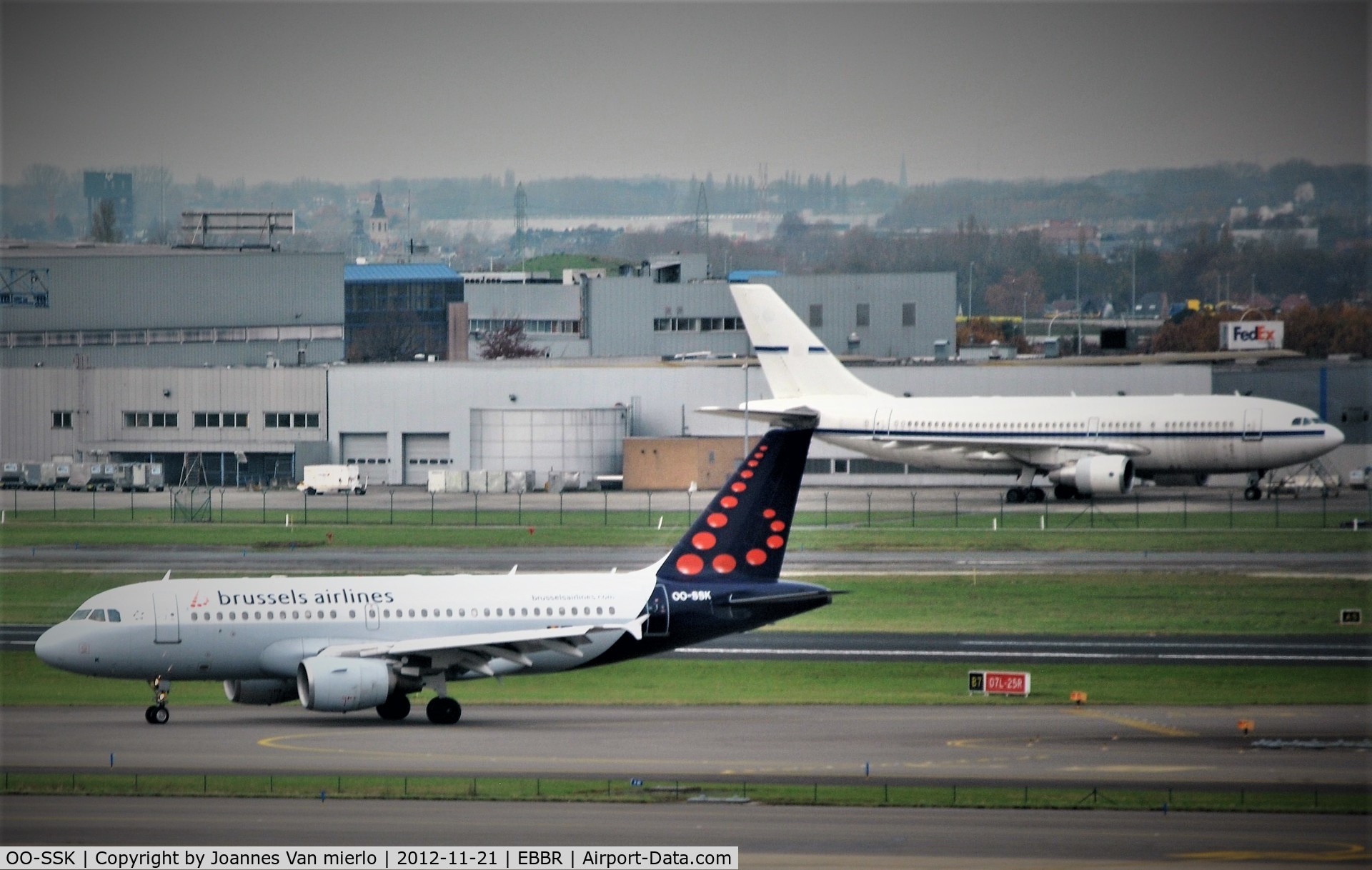 OO-SSK, 2000 Airbus A319-112 C/N 1336, Brussels