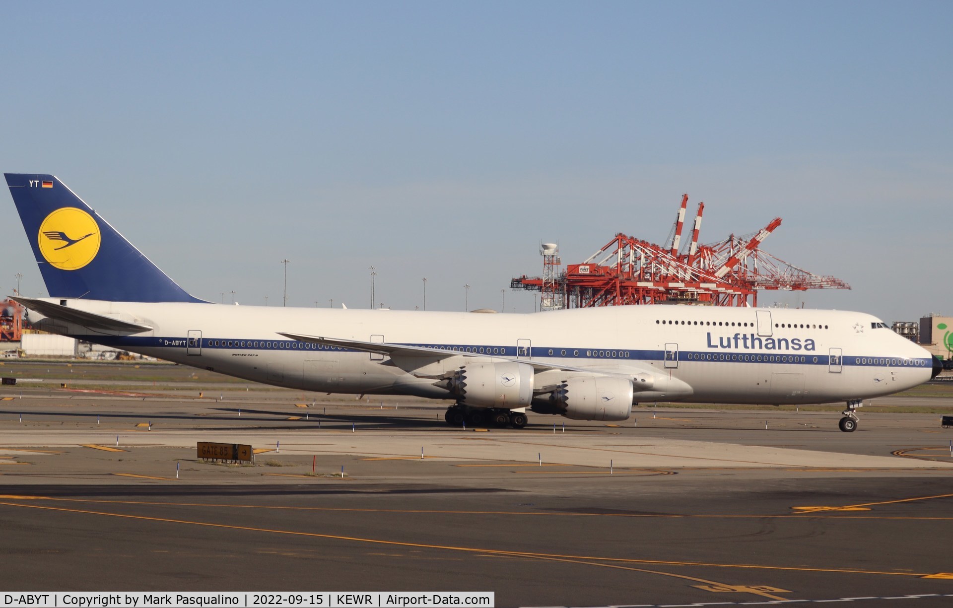 D-ABYT, 2015 Boeing 747-830 C/N 37844, Boeing 747-830