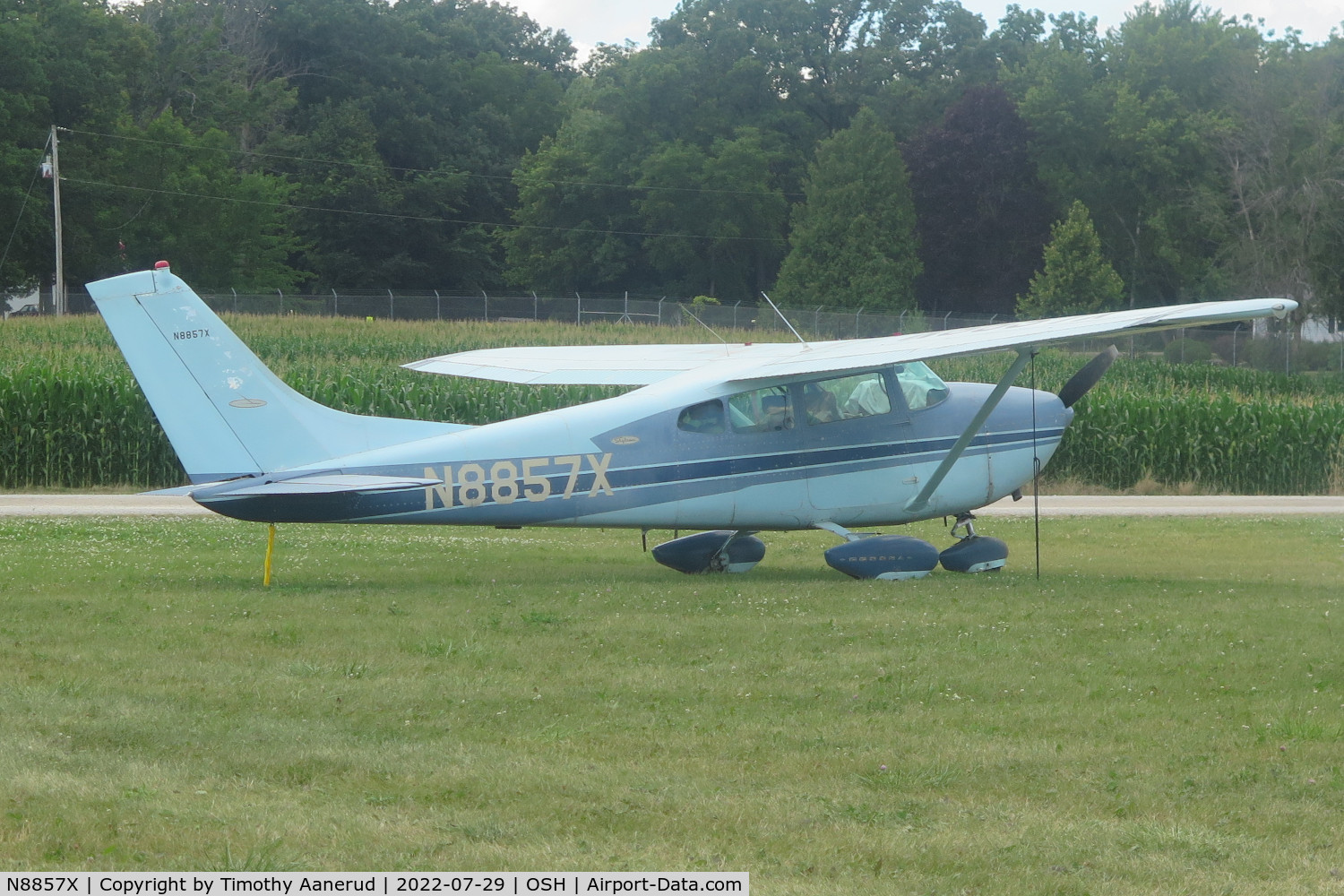 N8857X, 1961 Cessna 182D Skylane C/N 18253257, 1961 Cessna 182D, c/n: 18253257, AirVenture 2022