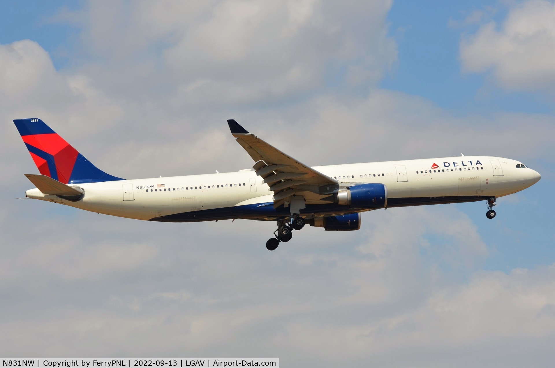 N831NW, 2017 Airbus A330-302 C/N 1783, Delta A333 on short finals