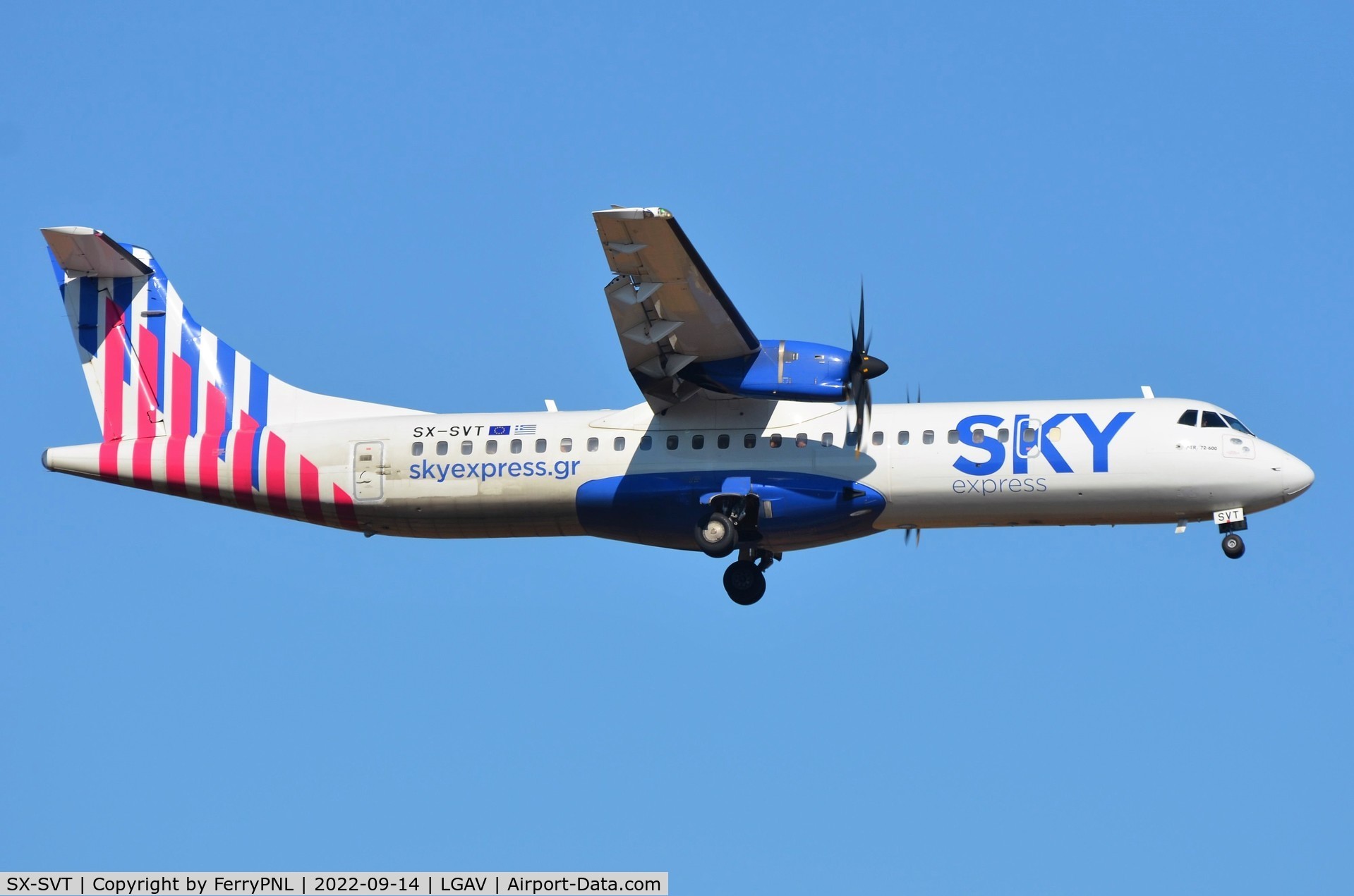 SX-SVT, 2020 ATR 72-600 C/N 1657, Sky Express ATR72 landing