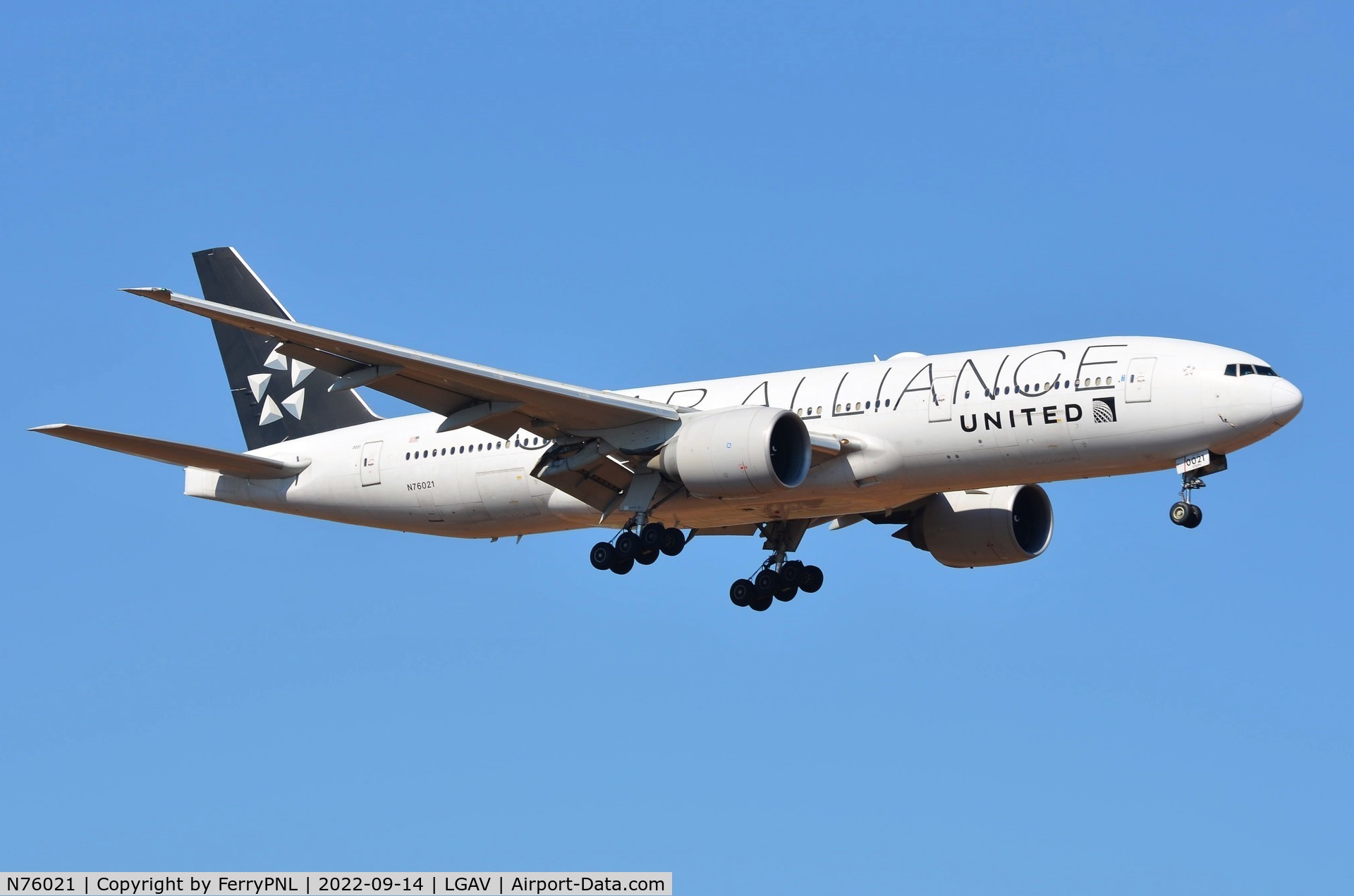 N76021, 2010 Boeing 777-224 C/N 39776, United B772 in Star Alliance cs