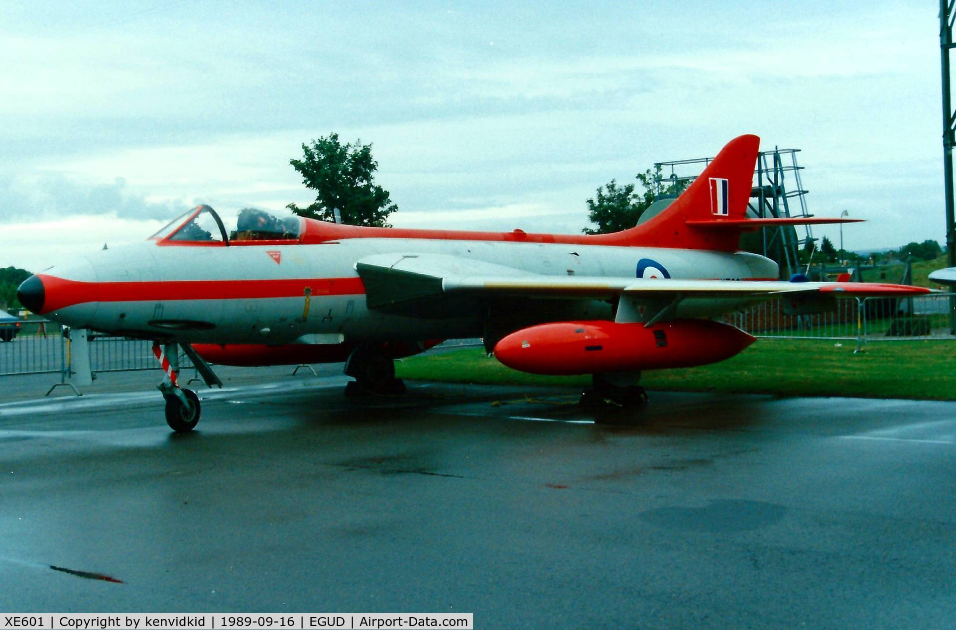 XE601, 1956 Hawker Hunter FGA.9 C/N 41H/679959, At the 1989 Abingdon air show.