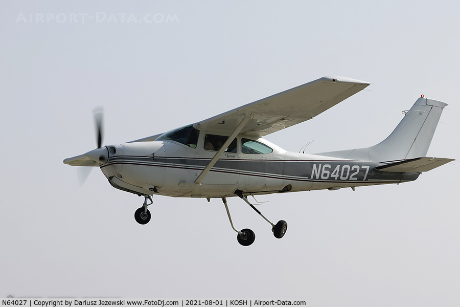 N64027, 1985 Cessna R182 Skylane RG C/N R18202021, Cessna R182 Skylane RG  C/N R18202021, N64027