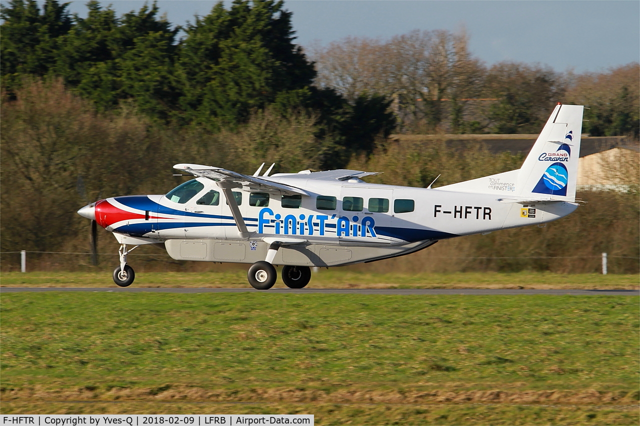 F-HFTR, 2008 Cessna 208B Grand Caravan C/N 208B-2041, Textron Aviation Inc. Grand Caravan 208B, Take off run rwy 25L, Brest-Bretagne airport (LFRB-BES)