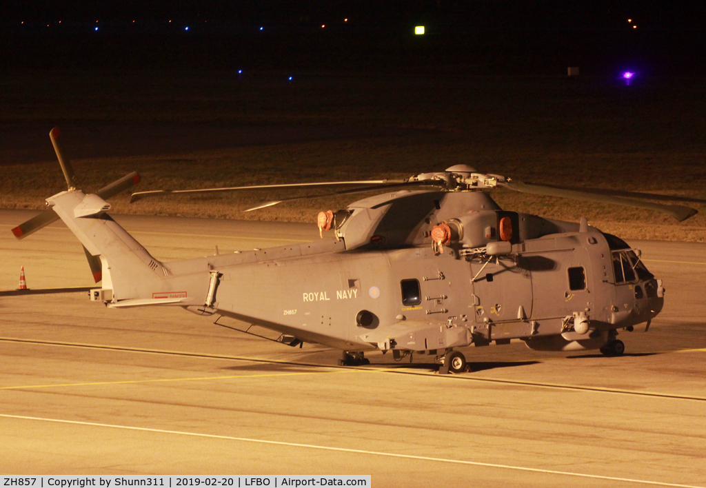 ZH857, AgustaWestland EH-101 Merlin HM.2 C/N 50151/RN37/MCSP17, Night stop...