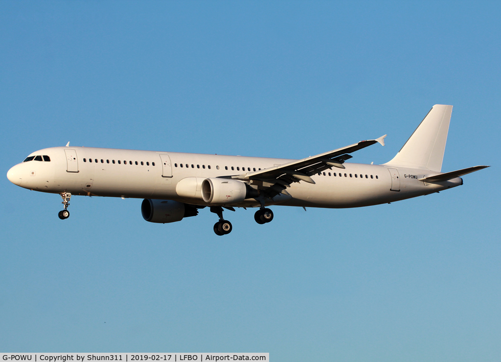 G-POWU, 2008 Airbus A321-211 C/N 3708, Landing rwy 14R in all white c/s without titles...