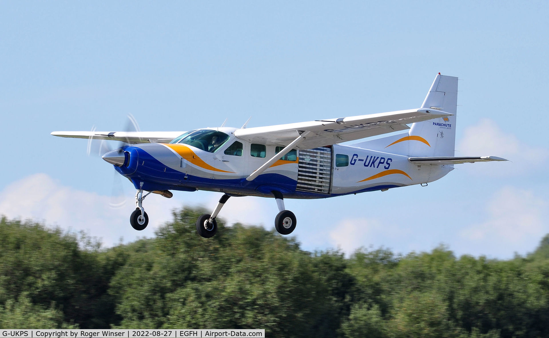 G-UKPS, 2007 Cessna 208 Caravan 1 C/N 20800423, Resident jump-ship for Skydive Swansea.